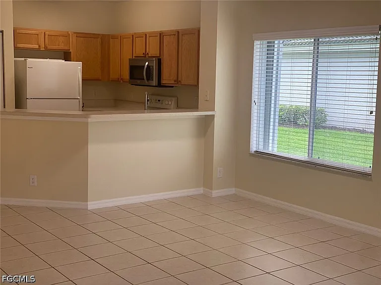 8240 Pacific Beach Dr — Photo 19