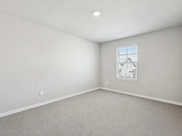 707 Hemingway Ln — Photo 13