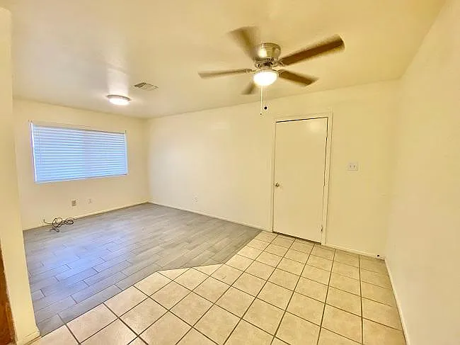 2400 S Engler Ave — Photo 7