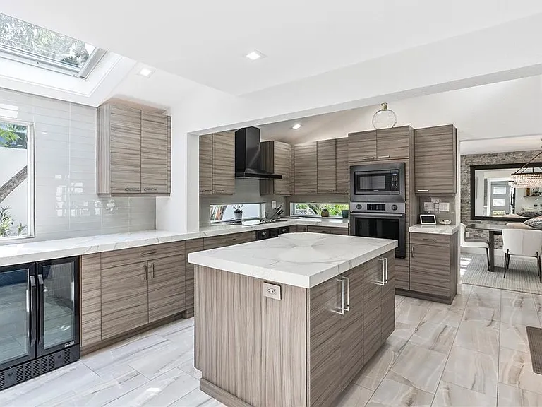 1100 Westway Dr — Photo 12