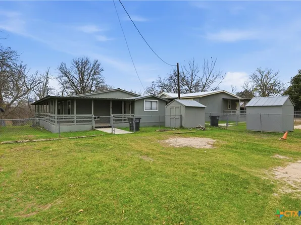 590 Canal Ln, New Braunfels, TX 78130