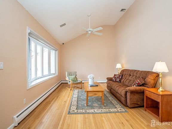 4th image of 1397 Seminole Rd