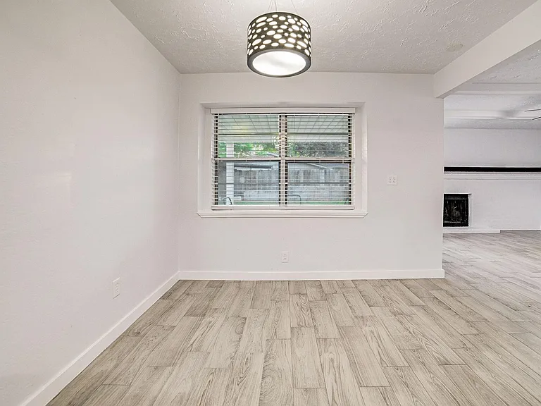 3918 Cypressdale Dr — Photo 18