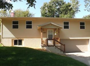 1907 S 4th Ave, Marshalltown, IA 50158
