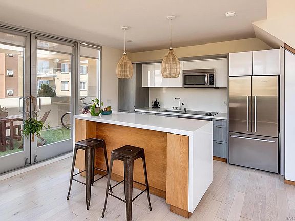 3rd image of 1601 Kettner Blvd Unit 31