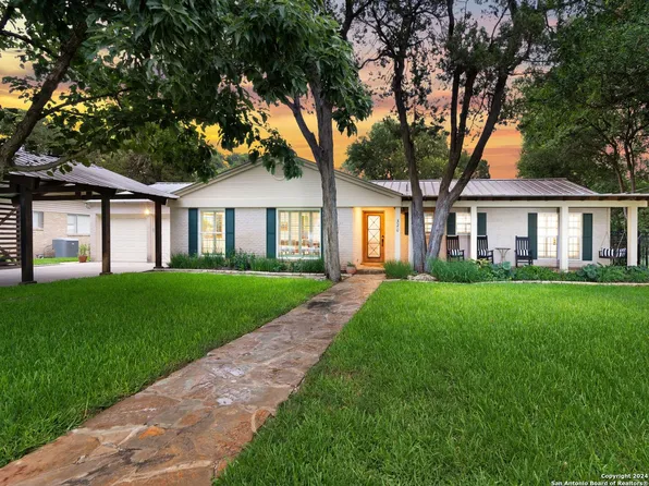 320 LAKEVIEW TER, New Braunfels, TX 78130