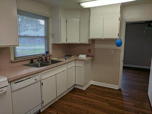 2nd image of 71 Haroleans St