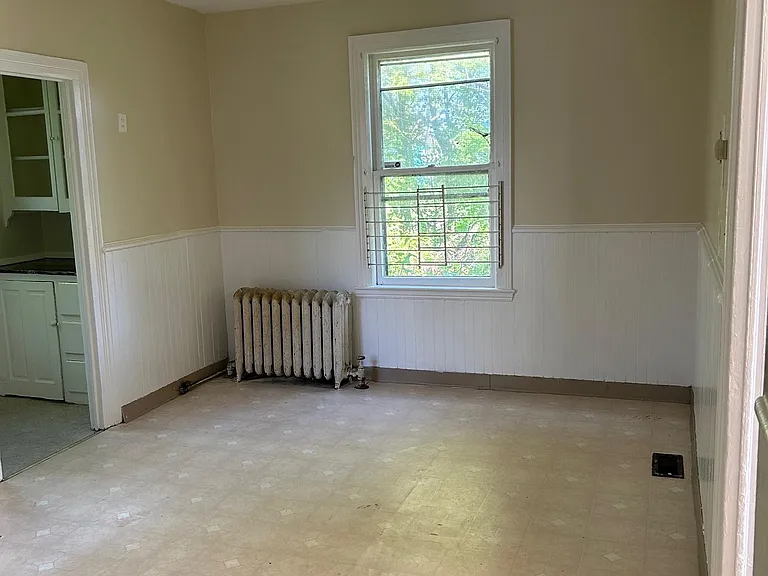490 Glenwood Ave #3 — Photo 2