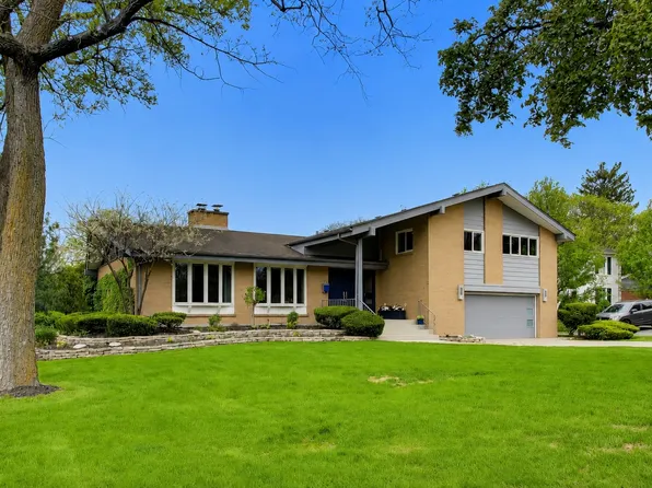 360 S Prospect Ave, Elmhurst, IL 60126