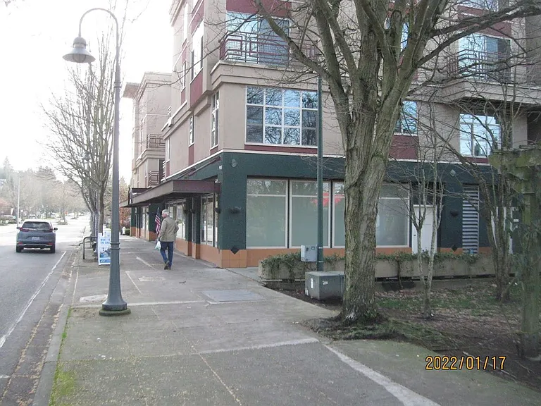 Downtown Mercer Island designed by Roger Newell — Photo 36