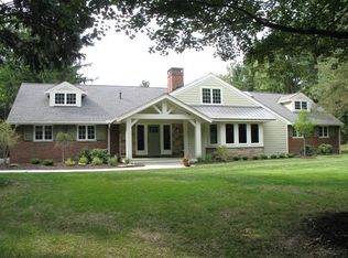 33920 Jackson Rd, Moreland Hills, OH 44022