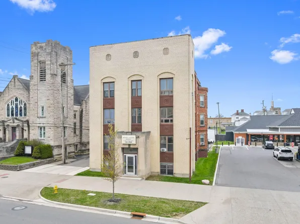 63 N 4th St, Newark, OH 43055