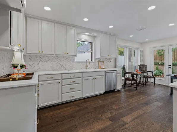 842 Ashford Ct, Tyler, TX 75703