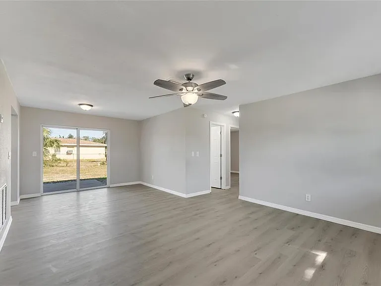 527 Fox Run Trl — Photo 12