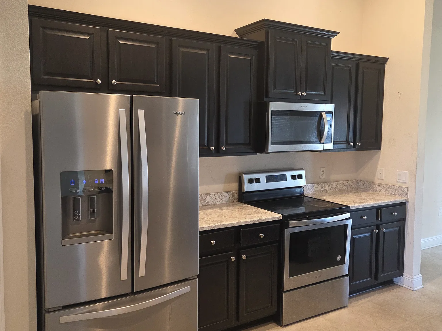 4 bed, 1762 sqft, $2,100 — Photo 3