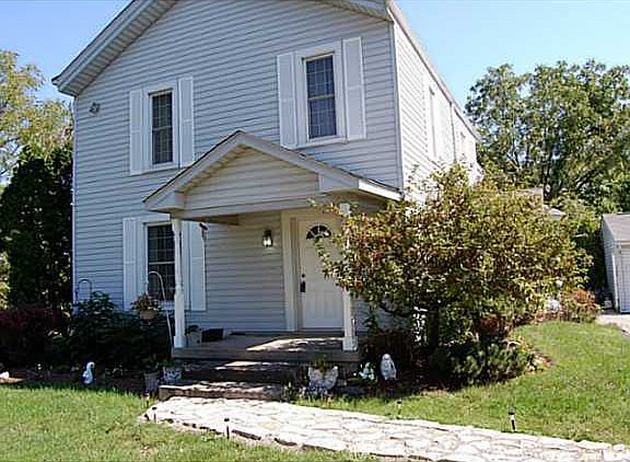 2nd image of 1628 Reynoldsburg New Albany Rd