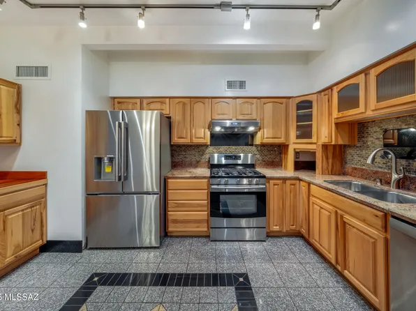 8452 E Appomattox St, Tucson, AZ 85710