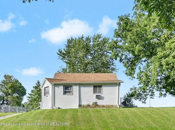 735 Looking Glass Ave, Portland, MI 48875