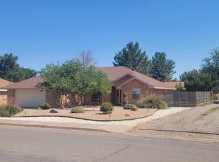 304 Mission Arch Dr, Roswell, NM 88201