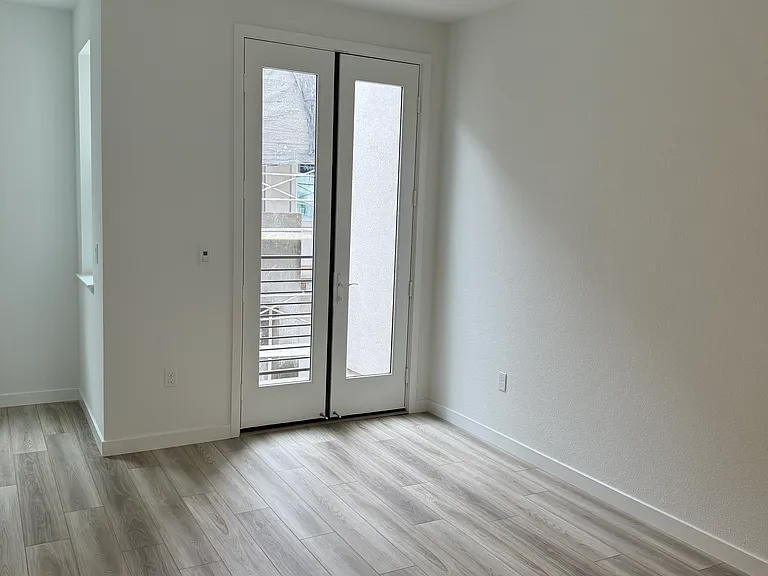 435 Martin Mariner Ave — Photo 17