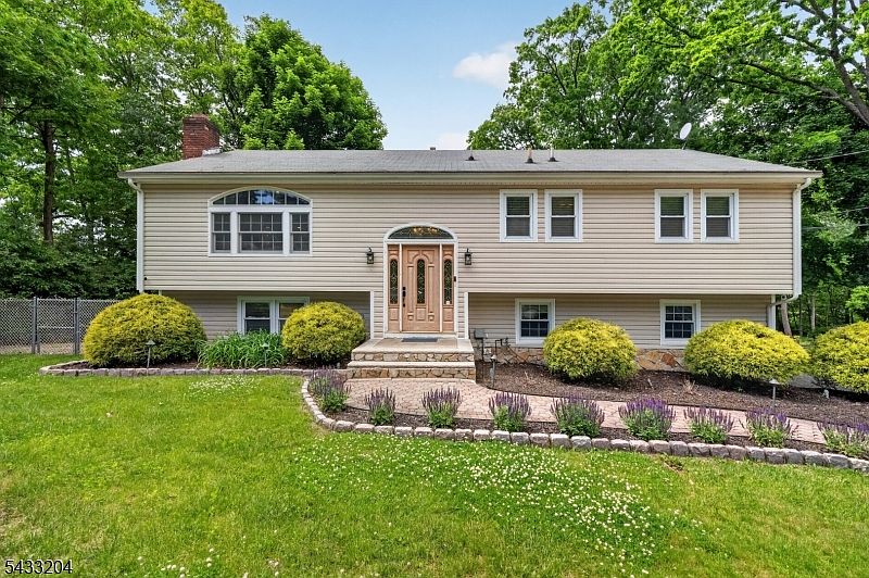 1st image of 34 Sweetman Ln