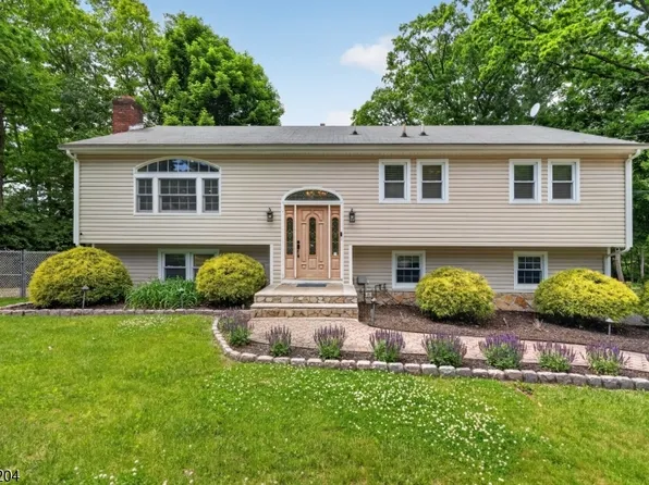 34 Sweetman Ln, West Milford Twp., NJ 07480
