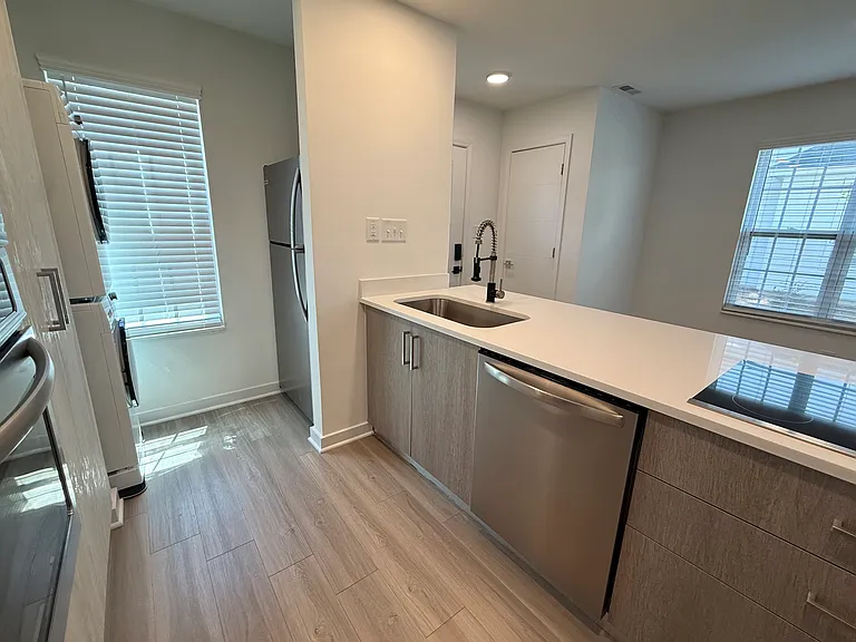 1543 Briar Creek Rd #A — Photo 6