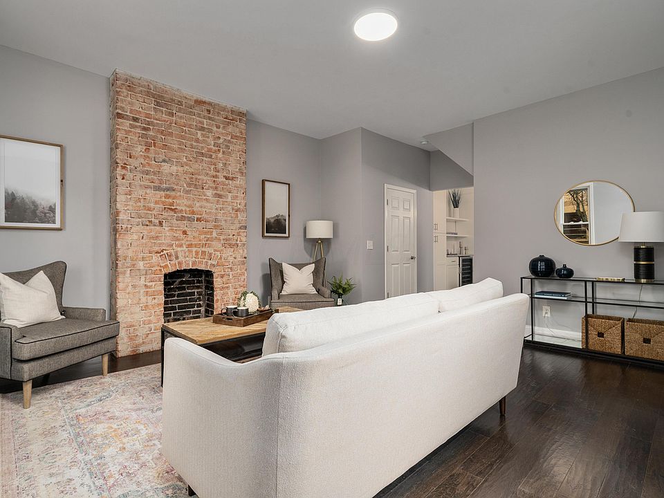 1st image of 142 N Monroe Ave #142