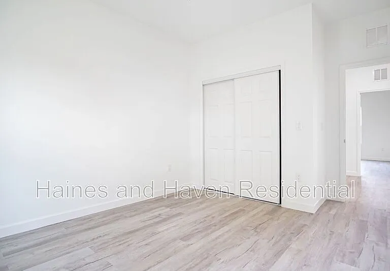 304 Pearl St — Photo 24