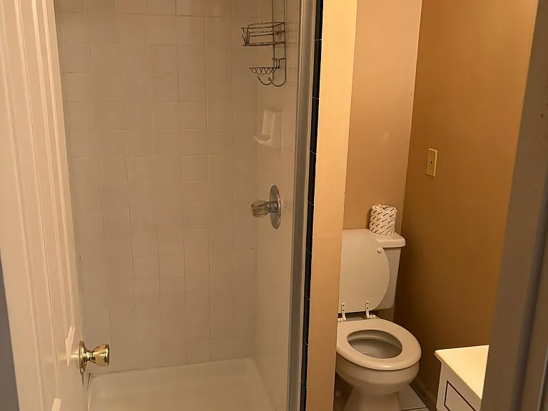313 Bainbridge St #2 — Photo 14