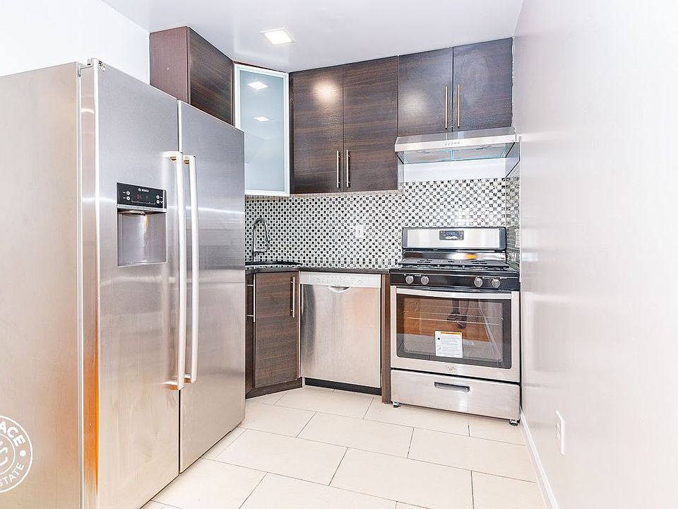 1st image of 161 Jefferson St #1AA