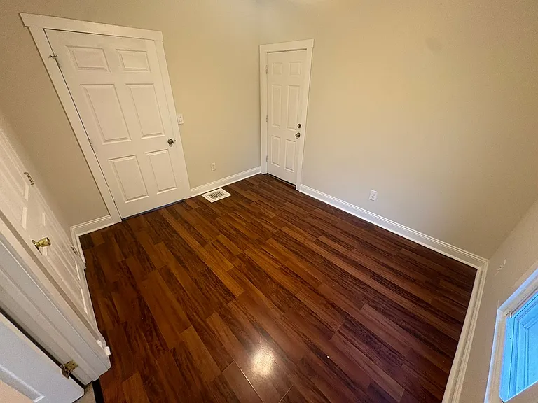2315 Hood Ave — Photo 5
