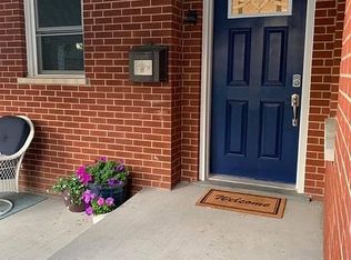 105 E Berkshire Ln, Mount Prospect, IL 60056