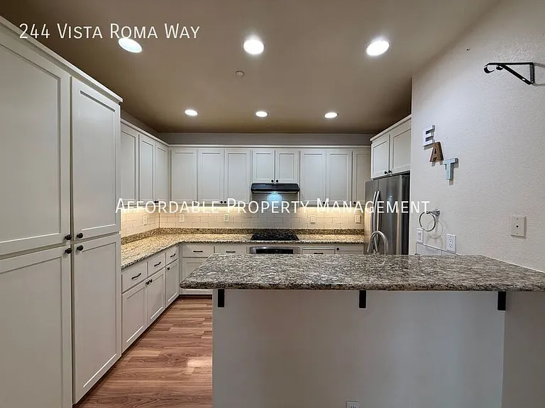 244 Vista Roma Way — Photo 9