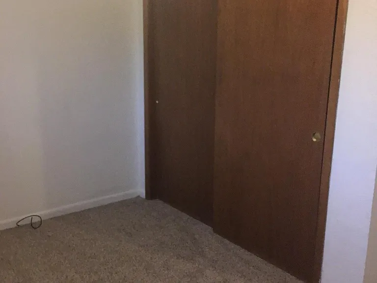 1127 S Gay Dr — Photo 4