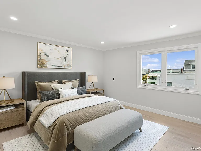 88 Mark Ln — Photo 12