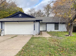 430 Kirby Creek Dr, Grand Prairie, TX 75052
