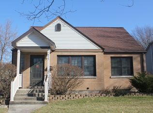 413 S 3rd St, Lombard, IL 60148