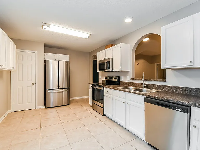401 Baybrook Dr — Photo 9
