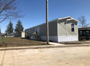 727 Eastmoor Dr, Bluffton, IN 46714