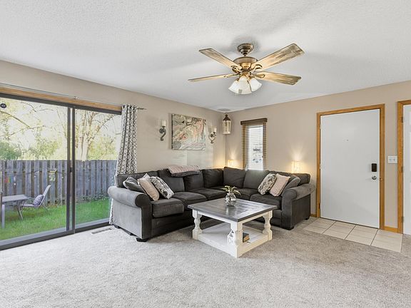 3rd image of 3467 Greenwood Ct S