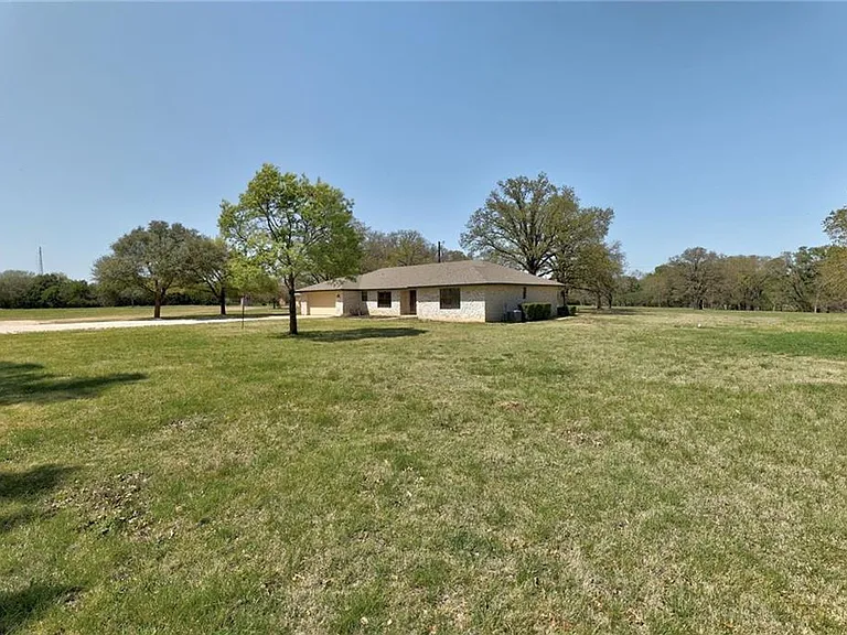 207 Rancho Bueno Dr — Photo 5