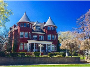 506 Maple St, Manistee, MI 49660