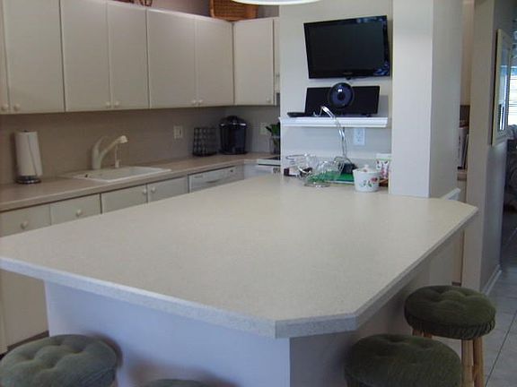 NEW KITCHEN AREA