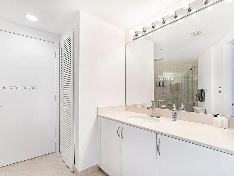 1750 N Bayshore Dr #3914 — Photo 23