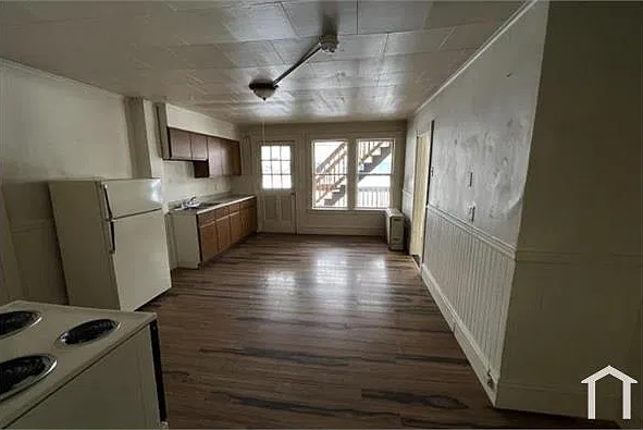 2 bed, $1,150 — Photo 1