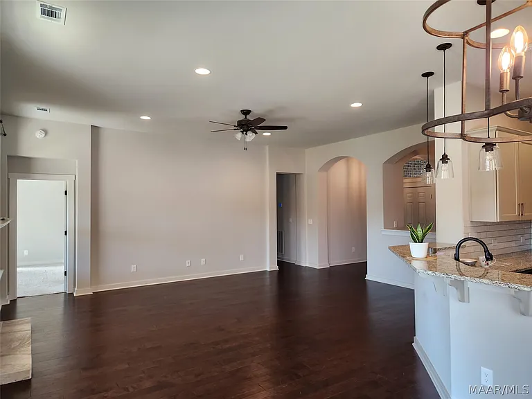 292 Hedgefield Dr — Photo 13