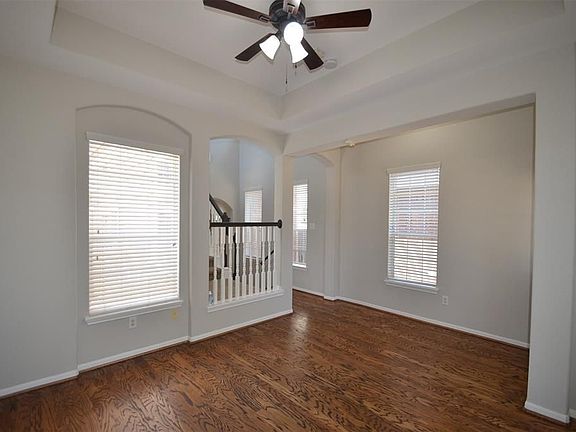 3rd image of 6306 Breezy Hollow Ln