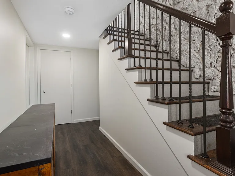 3314 NE Mohawk Ln — Photo 27