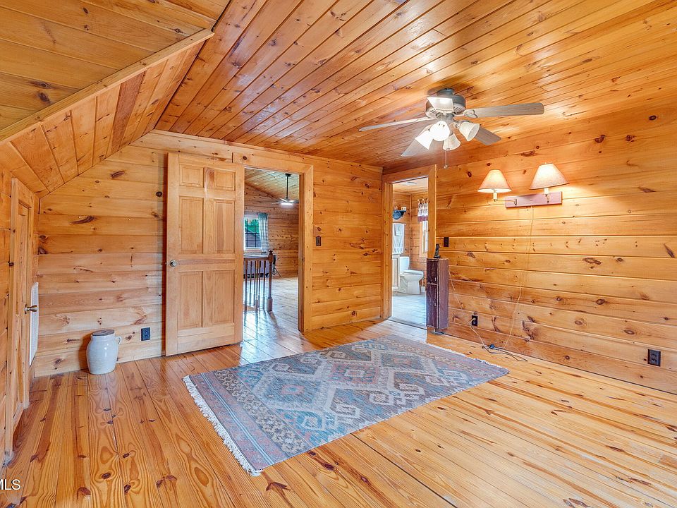 36th image of 147 Britton Ln